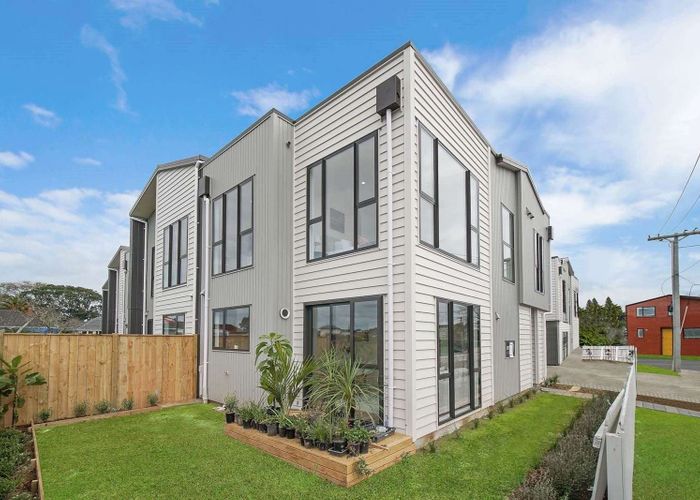  at 4/1 Armein Road, Panmure, Auckland