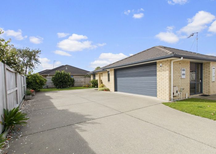  at 5 Holcroft Place, Huntington, Hamilton, Waikato