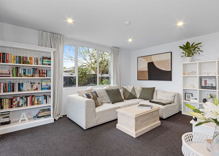  at 8B Queenspark Drive, Parklands, Christchurch