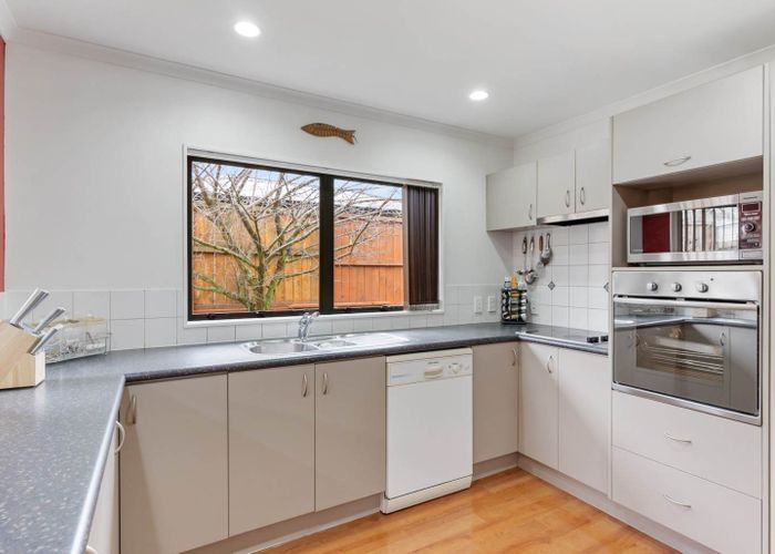  at 61 Senator Drive, Manurewa, Manukau City, Auckland