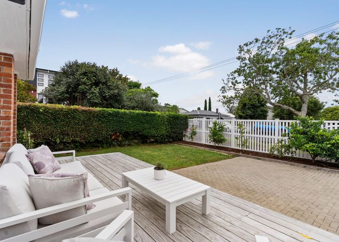  at 32 Oakley Avenue, Waterview, Auckland City, Auckland