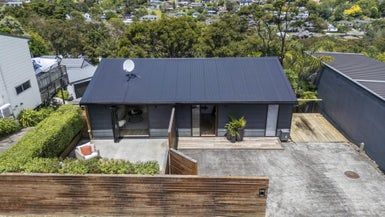  at 1/42 Glen Vista Place, Bayview, Auckland