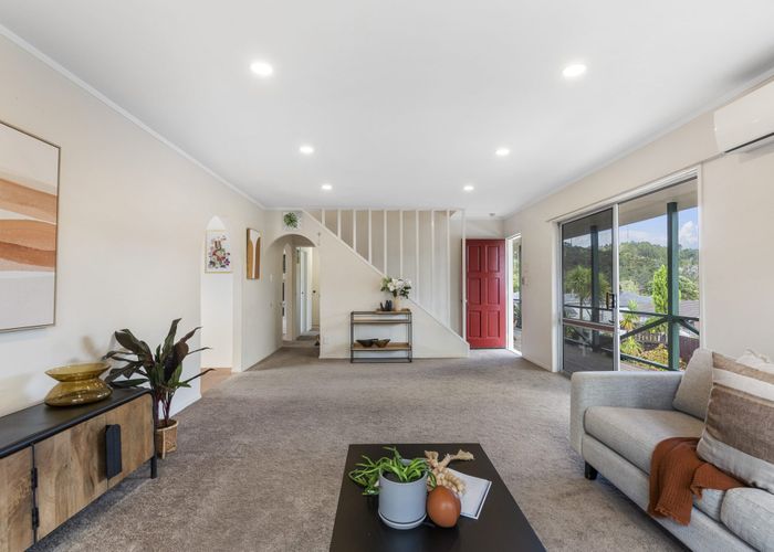  at 87 Lynn Road, Bayview, Auckland