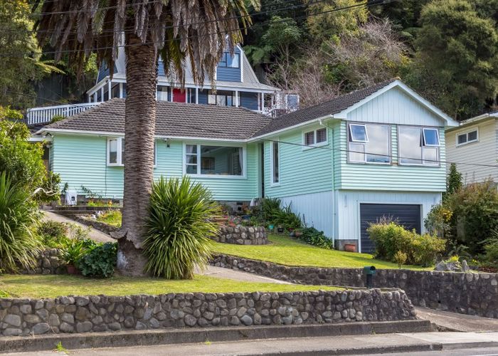  at 184 George Street, Stokes Valley, Lower Hutt