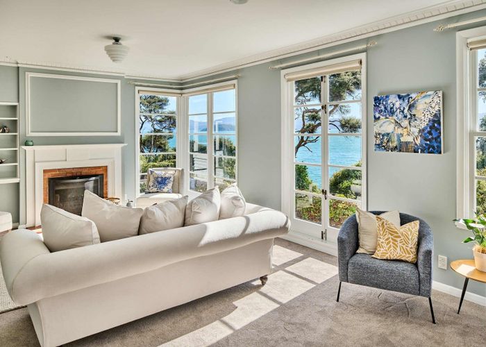  at 2 Mahina Road, Mahina Bay, Lower Hutt