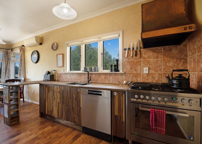  at 766 State Highway One, Manakau, Horowhenua, Manawatu / Whanganui