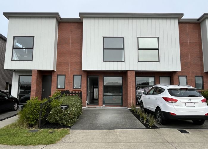  at 43 Omeara Street, Swanson, Waitakere City, Auckland