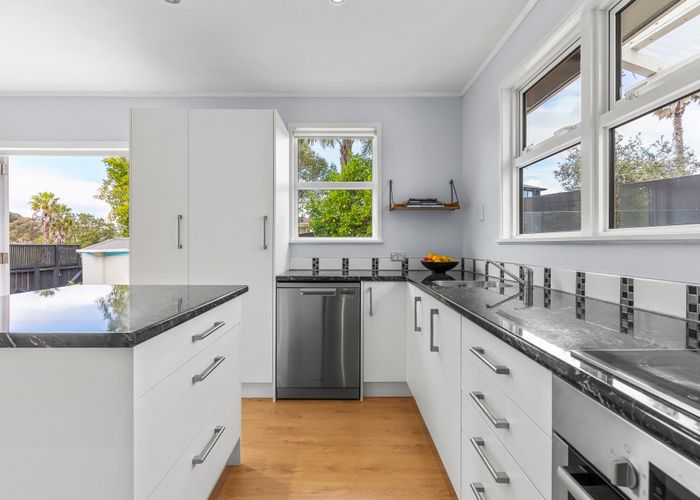  at 34 Mcphail Street, Birkdale, North Shore City, Auckland