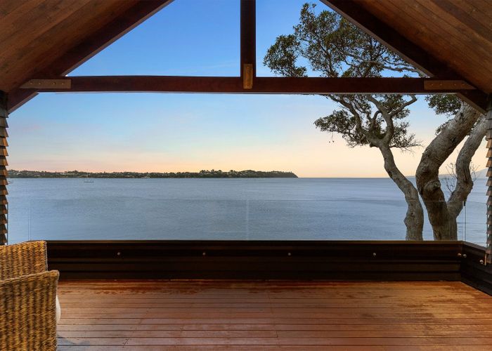  at 8 Musick Point Road, Bucklands Beach, Manukau City, Auckland