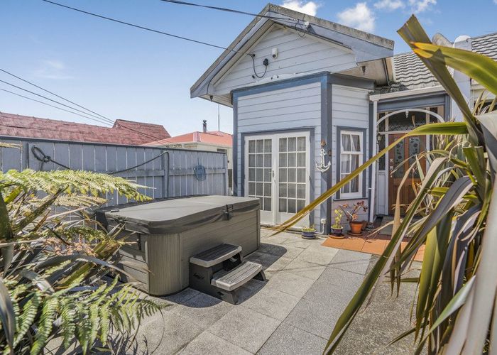 Recently sold 86 Cuba Street, Petone, Lower Hutt homes.co.nz