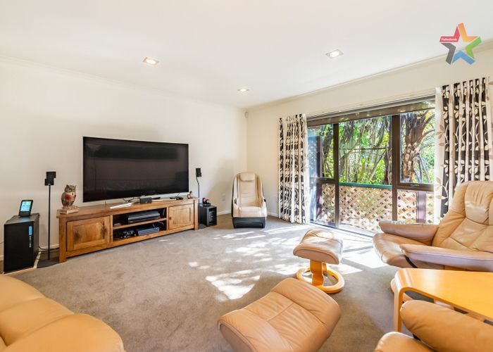  at 138 Tirohanga Road, Tirohanga, Lower Hutt