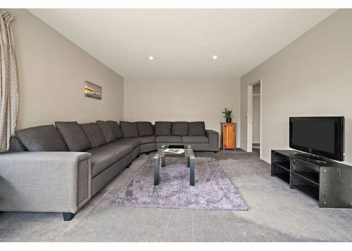  at 402a Yaldhurst Road, Russley, Christchurch City, Canterbury