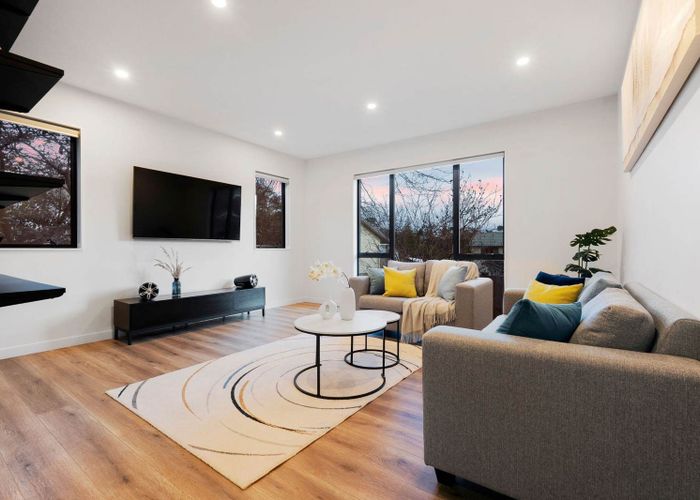  at 57E Hogans Road, Glenfield, North Shore City, Auckland