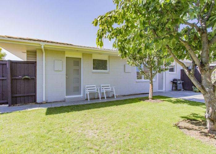  at 2/5 Sarabande Avenue, Redwood, Christchurch City, Canterbury