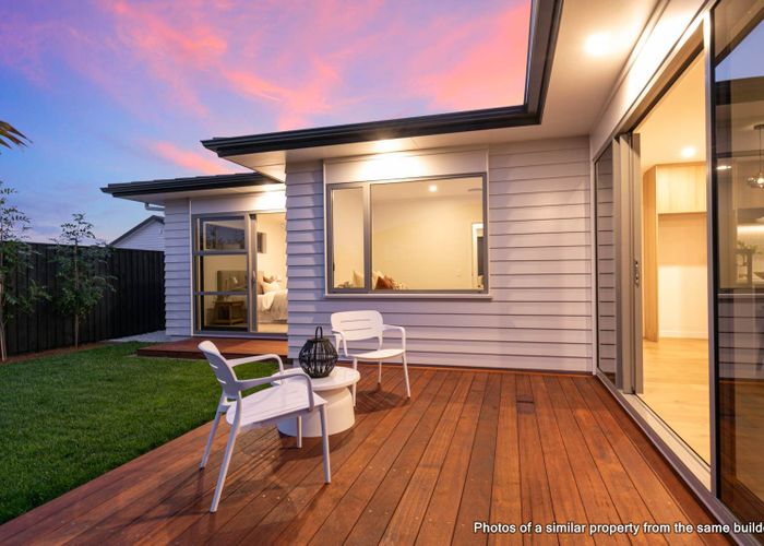  at 8 Henl Lane, Milldale, Rodney, Auckland