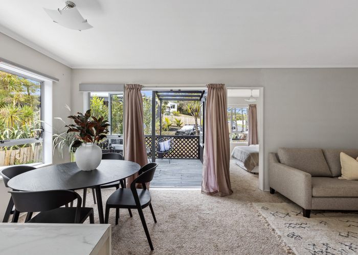  at 2 Shadon Place, Stanmore Bay, Whangaparaoa