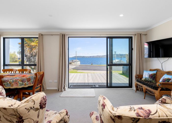  at 1/202 Lake Terrace, Waipahihi, Taupo, Waikato