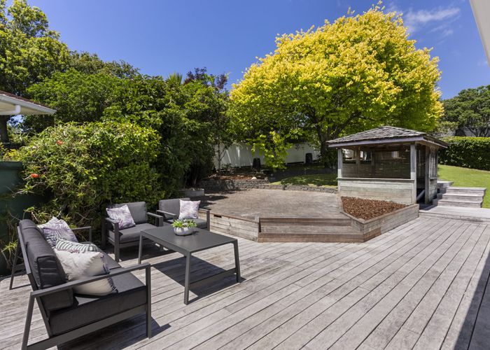  at 10 Alton Avenue, Hillcrest, Auckland