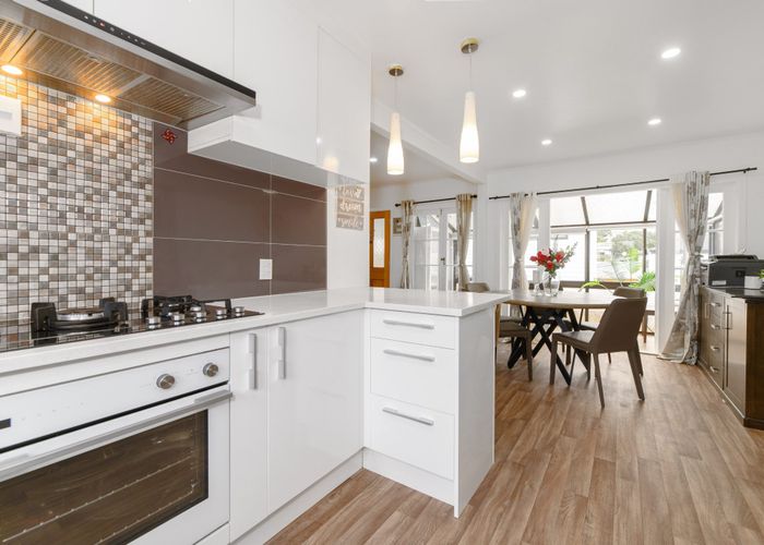  at 172 Methuen Road, New Windsor, Auckland