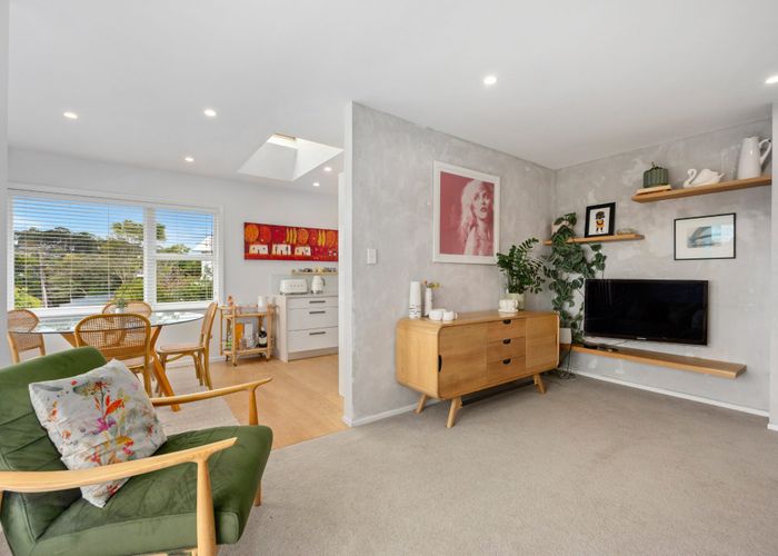  at 70 Selwyn Crescent, Forrest Hill, North Shore City, Auckland
