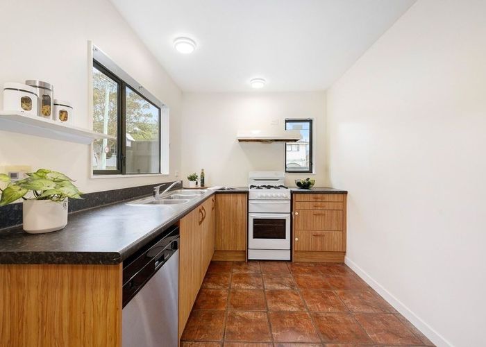  at 4 Chamberlain Road, Karori, Wellington, Wellington