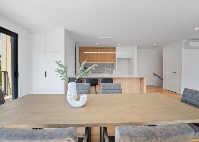  at 9 Riukiuta Avenue, Three Kings, Auckland City, Auckland