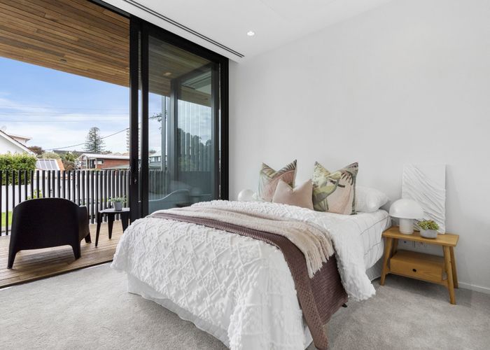  at 204/110 Kitchener Road, Milford, North Shore City, Auckland