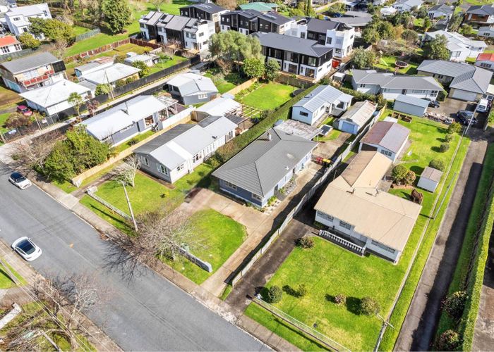  at 17 Sullivan Avenue, Mangere Bridge, Manukau City, Auckland