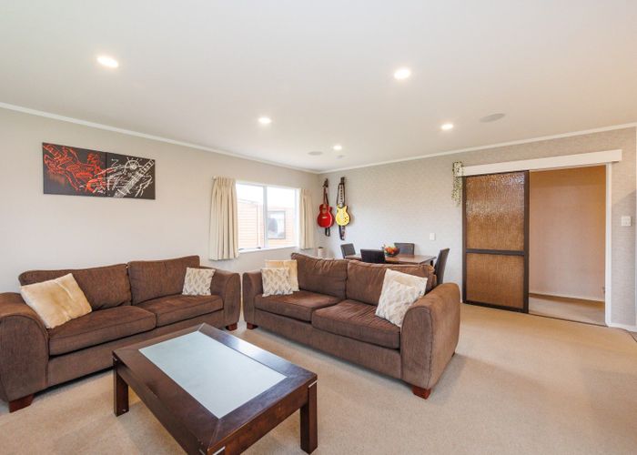  at 3 Delta Place, Milson, Palmerston North