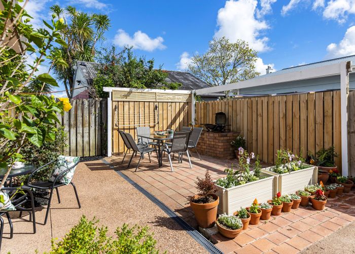  at 16A Formby Avenue, Point Chevalier, Auckland