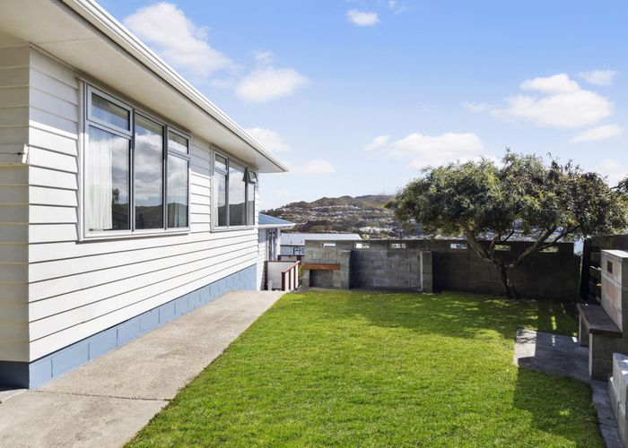  at 7 Ceres Crescent, Johnsonville, Wellington