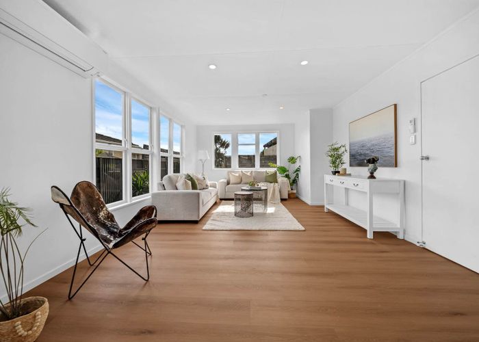  at 10 Carnac Place, Mangere East, Manukau City, Auckland