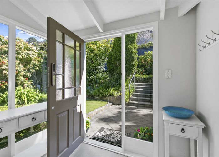 at 20 Barton Terrace, Thorndon, Wellington