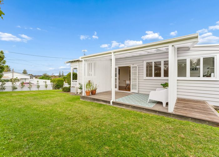  at 5 Karaka Street, New Lynn, Waitakere City, Auckland