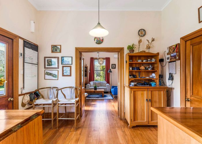  at 1637 Dovedale Road, Wakefield