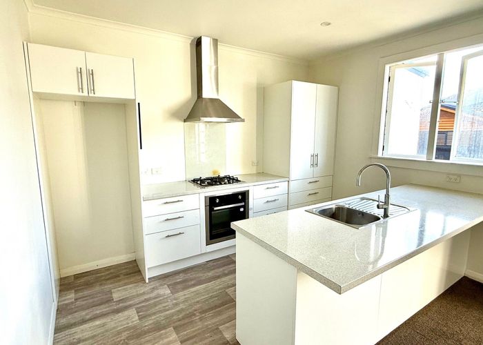  at 100 Randwick Road, Moera, Lower Hutt, Wellington