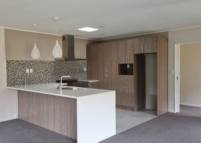  at 5/12 Northcross Drive, Oteha, North Shore City, Auckland