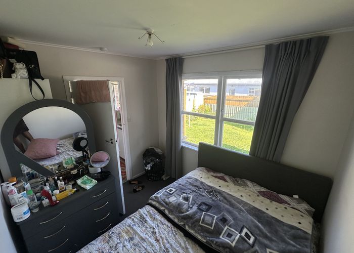  at 4/1 Parry Road, Mount Wellington, Auckland City, Auckland