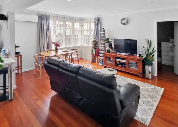  at 11A Fruitvale Rd, New Lynn, Waitakere City, Auckland