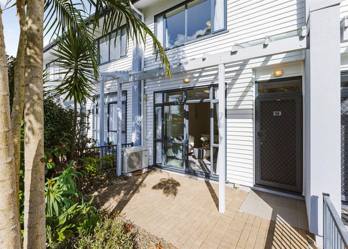  at 86/2 Armoy Drive, East Tamaki, Auckland
