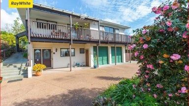  at 29 Derrimore Heights, Clover Park, Auckland