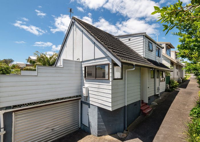  at 2/60 Aramoana Avenue, Devonport, Auckland