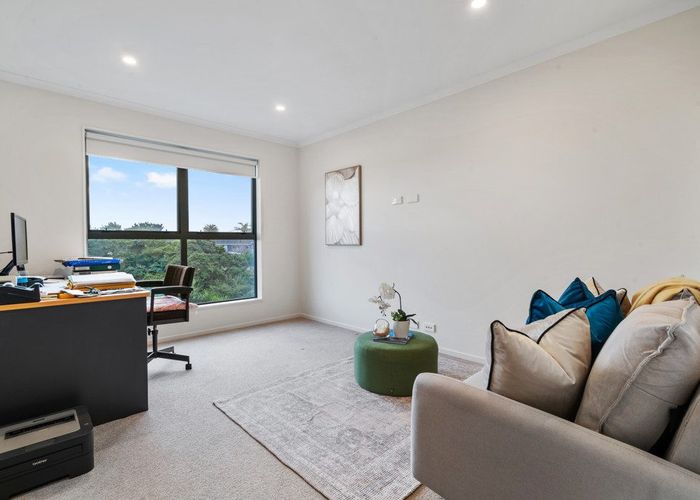  at 10 Matairangi Avenue, Totara Heights, Auckland