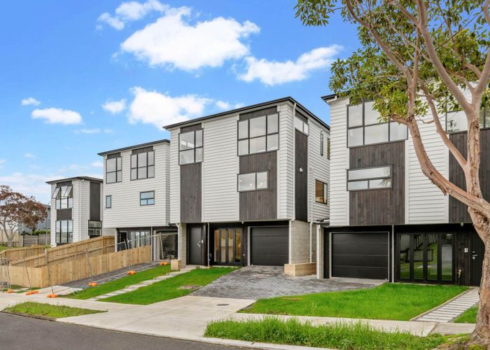  at 26 Murvale Drive, Bucklands Beach, Manukau City, Auckland
