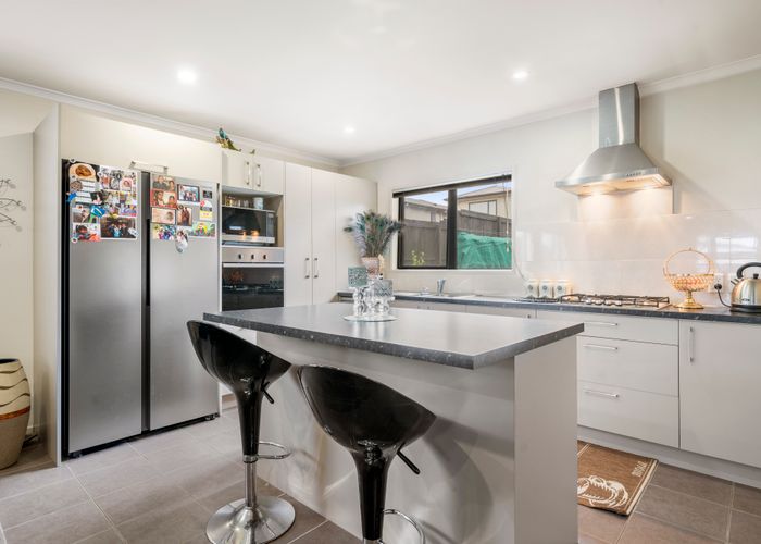  at 4 Staten Place, Mangere, Auckland