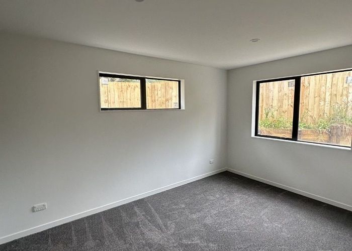  at 8A Lynn Road, Bayview, North Shore City, Auckland