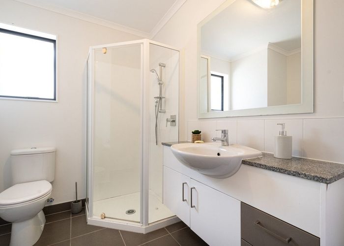  at 59 Sungrove Rise, Sunnyvale, Waitakere City, Auckland