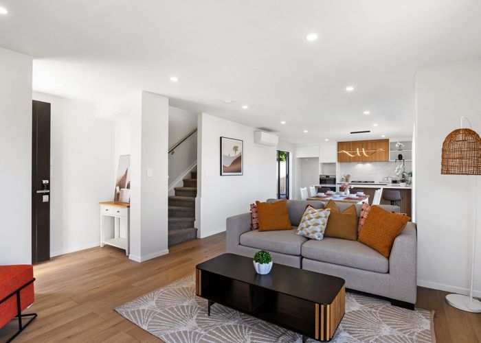  at 16A Meadway, Sunnyhills, Manukau City, Auckland