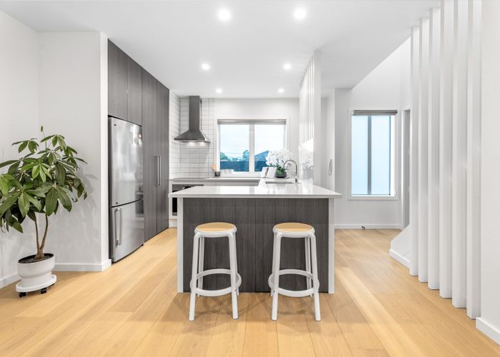  at 17C Holland Avenue, Point England, Auckland City, Auckland