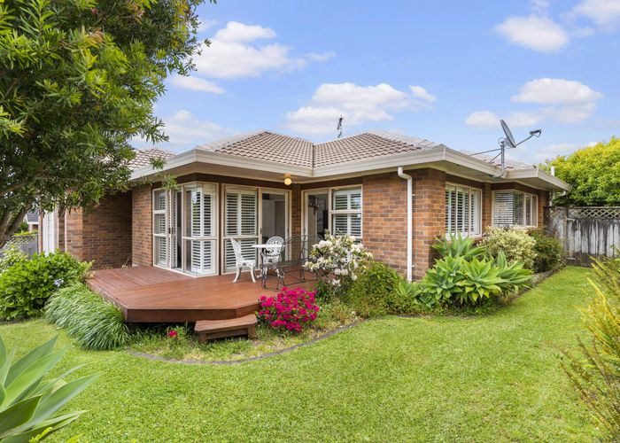  at 35 Whiting Grove, West Harbour, Auckland